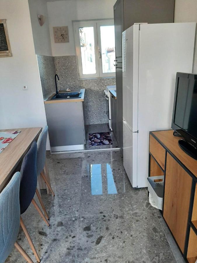 Apartamento Ema Brela Exterior foto